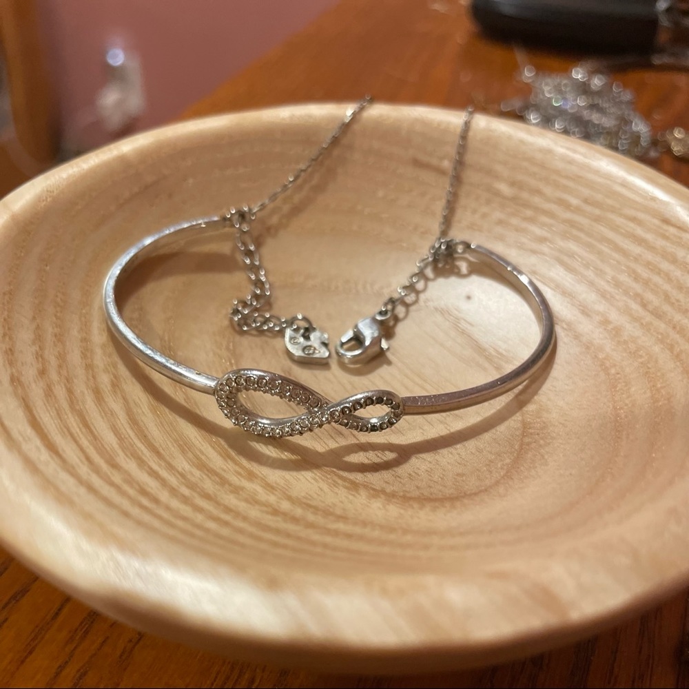 SWAROVSKI Infinity Bracelet